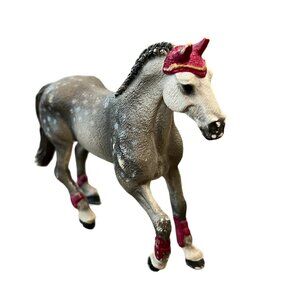 Schleich 42456 Horse Club Trakehner Mare Riding Tournament Horse Playset